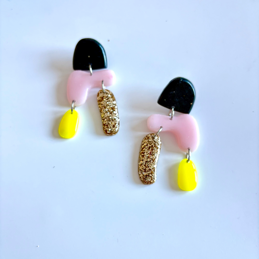 boucles d'oreilles en resine